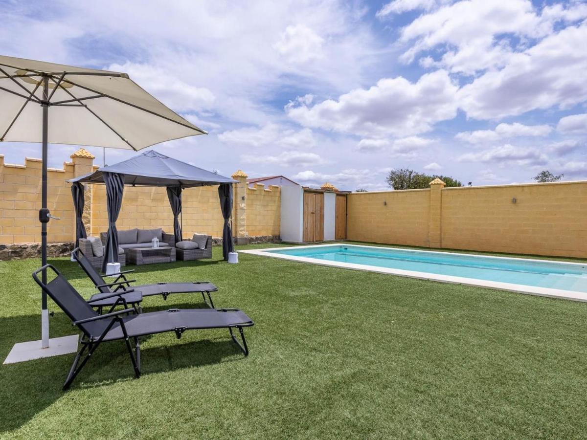 Villa Santa Teresa Vacacional Sevilla دوس إرماناس المظهر الخارجي الصورة